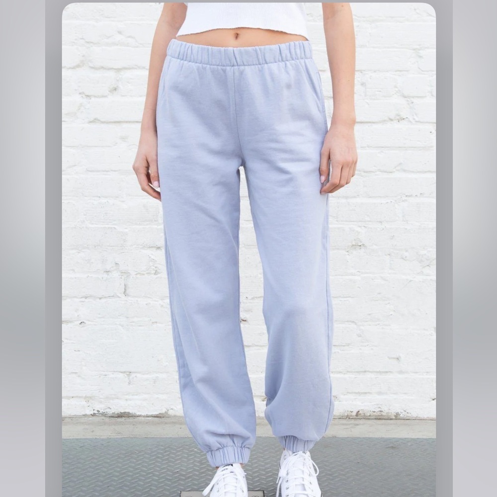 Brandy Melville Rosa Sweatpants